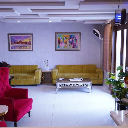 Hotel Avalon Suites มุลตาน ภายนอก รูปภาพ