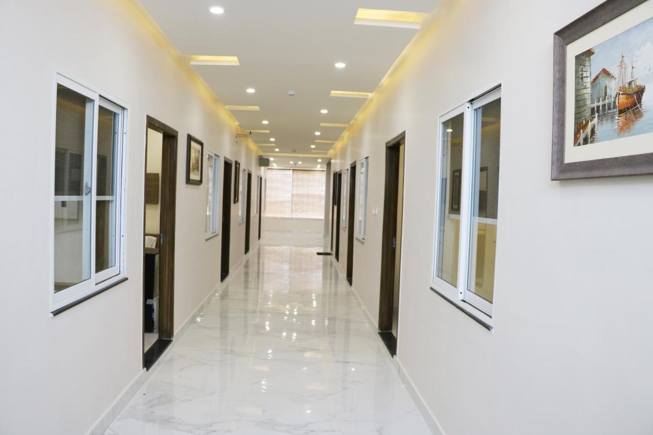 Hotel Avalon Suites มุลตาน ภายนอก รูปภาพ