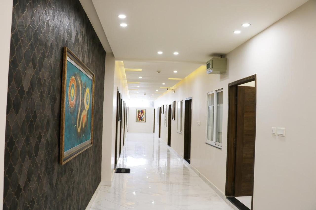 Hotel Avalon Suites มุลตาน ภายนอก รูปภาพ