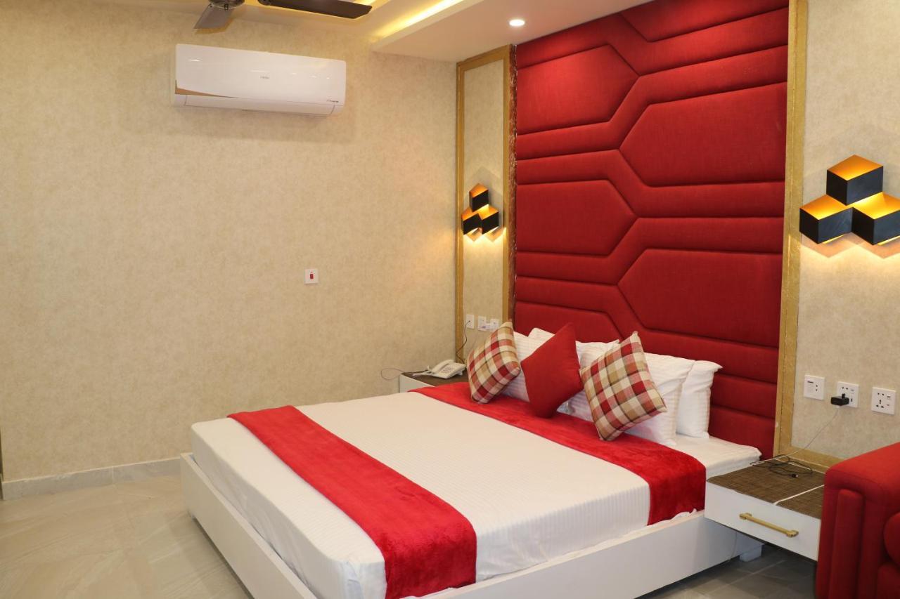 Hotel Avalon Suites มุลตาน ภายนอก รูปภาพ