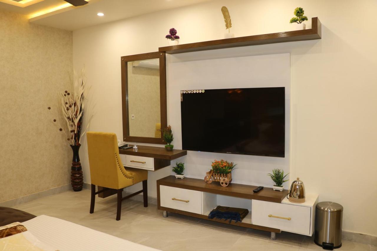 Hotel Avalon Suites มุลตาน ภายนอก รูปภาพ