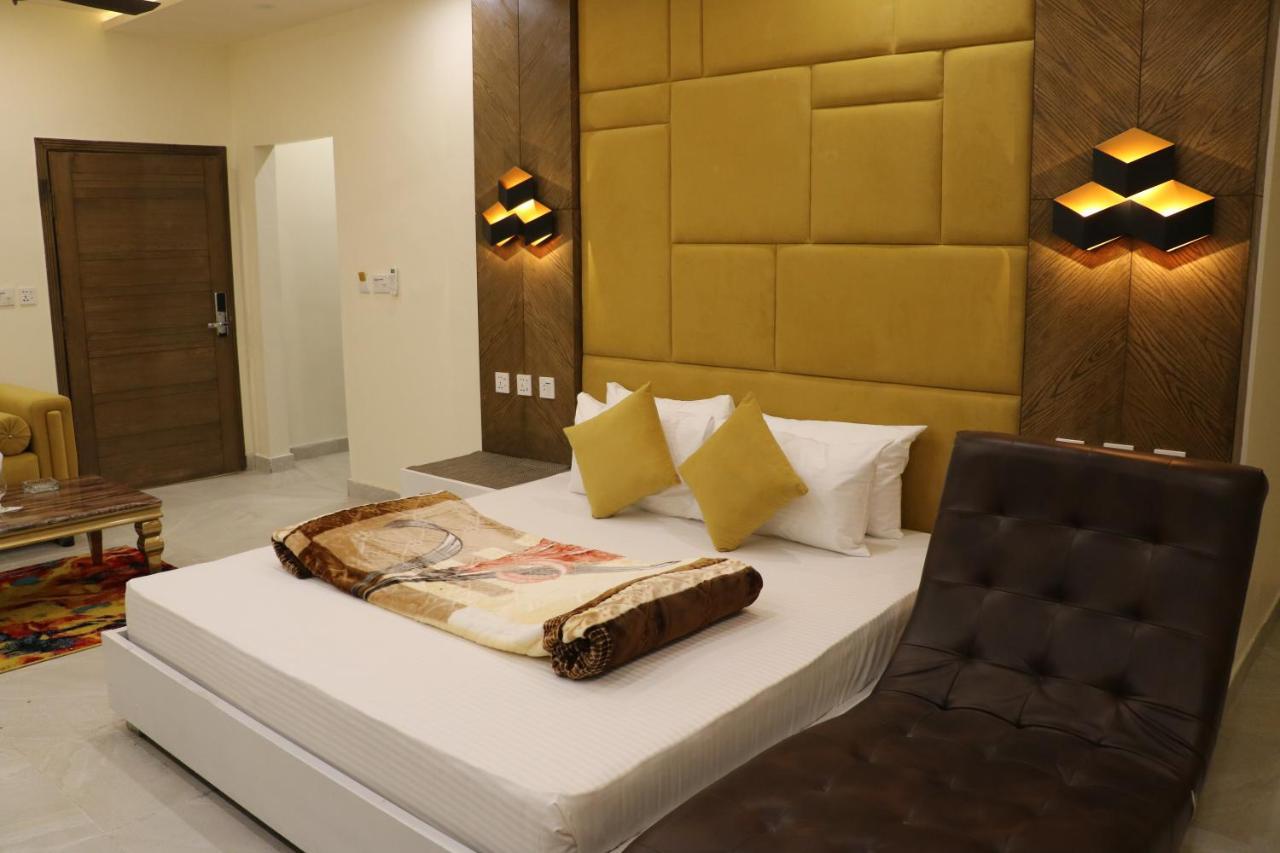 Hotel Avalon Suites มุลตาน ภายนอก รูปภาพ